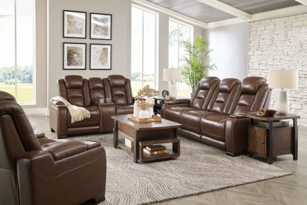 The Man-Den - Mahogany - 6 Pc. - Power Reclining Sofa with Adjustable Headrest, Power Reclining Loveseat/CON/Adjustable Headrest, Power Recliner/Adjustable Headrest, Vailbry Cocktail Table, End Table, Chair Side End Table