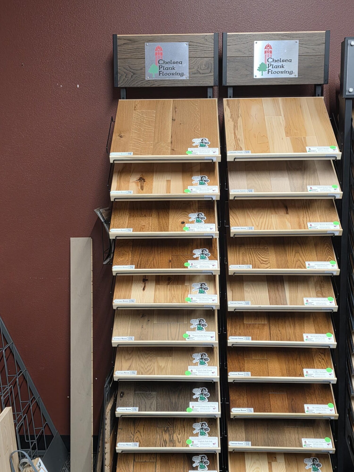 Hardwood Carpet and Tile Flooring in Reedsburg, WI | Davis Home Furnishings and Flooring
